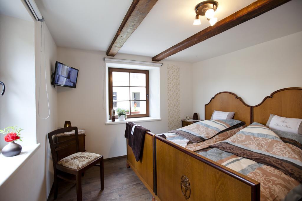 Pension Alte Schmiede Zabeltitz Room photo