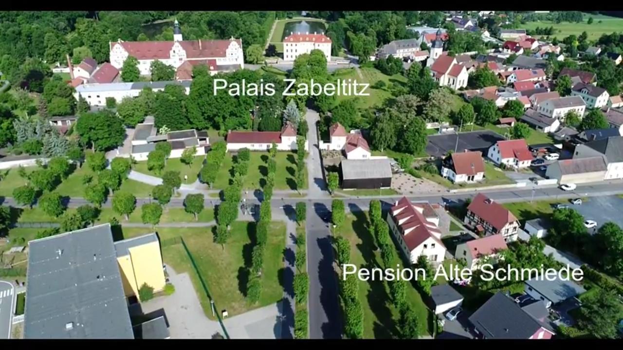 Pension Alte Schmiede Zabeltitz Exterior photo